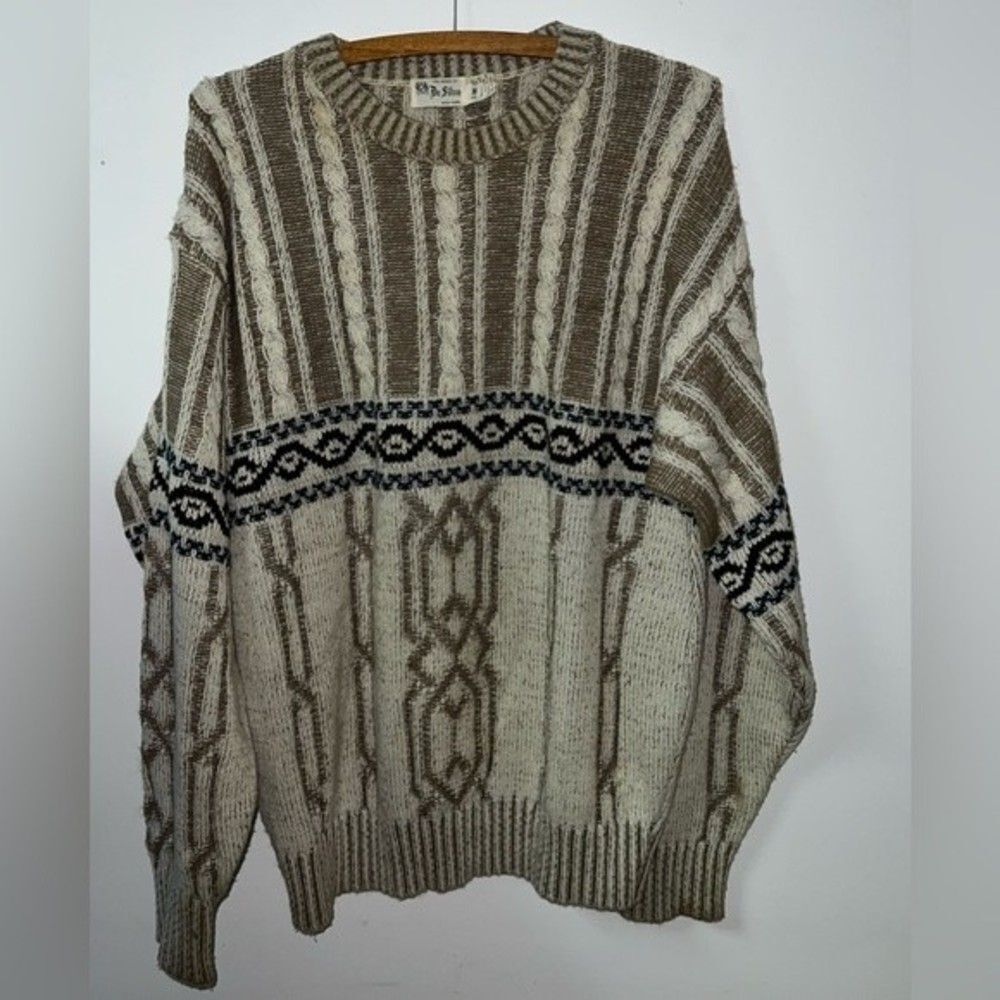 The house of De Silva vintage  men’s crew neck sweater size medium